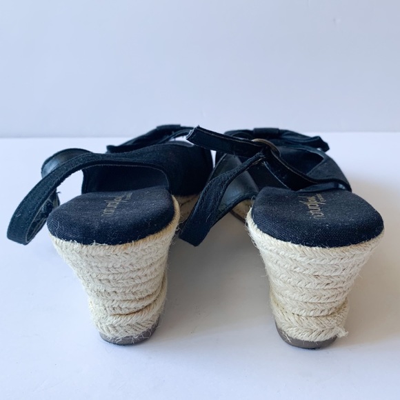 NATURALIZER Black Bow Wedge Sandal - Picture 5 of 6